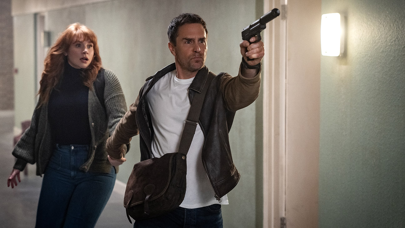 (from left) Elly Conway (Bryce Dallas Howard) and Aidan (Sam Rockwell) in Argylle, directed by Matthew Vaughn.